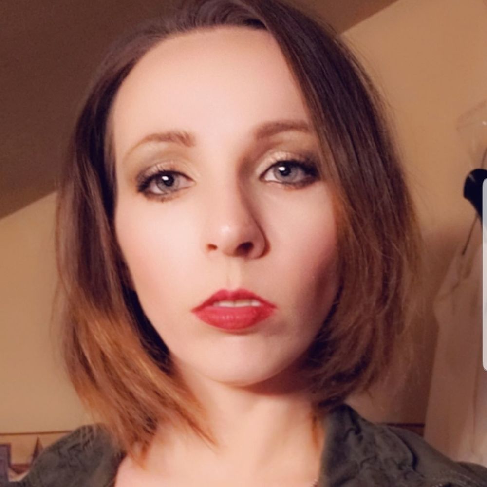 Meet your Posher, Candis